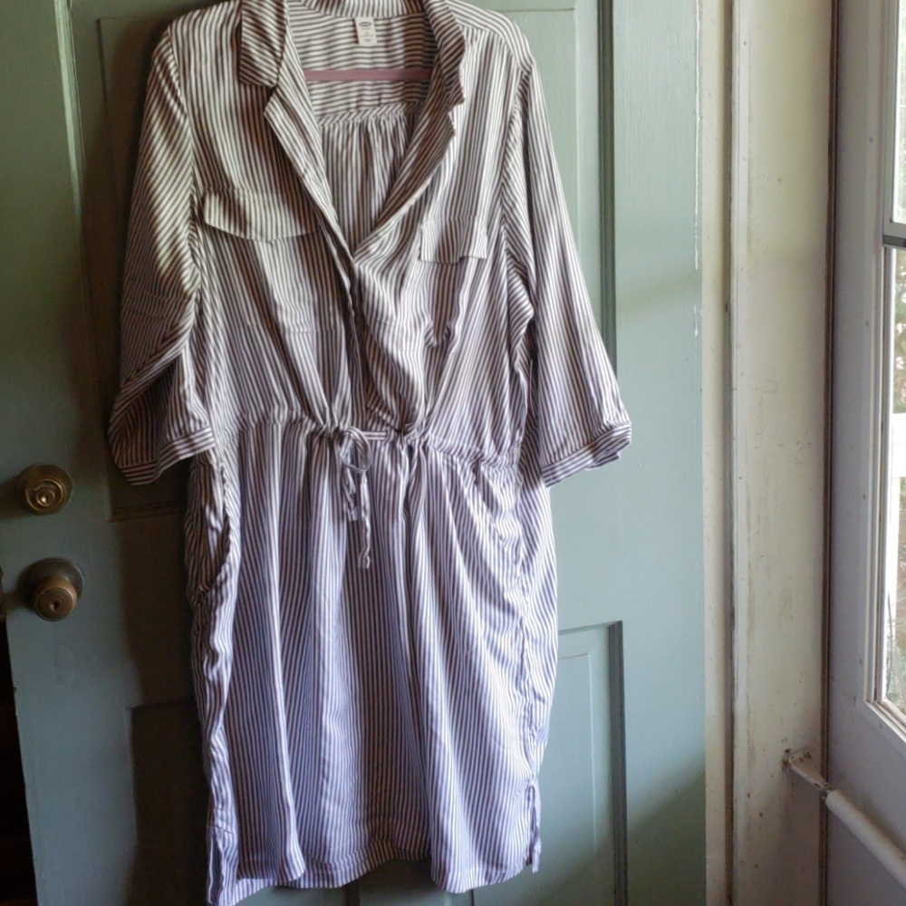 Old Navy shirt dress